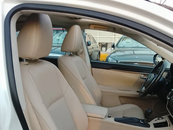 Cars for sale in uae Lexus ES