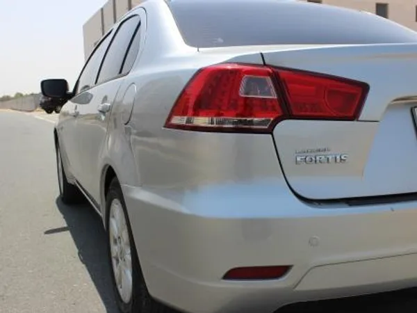 Cars for sale in uae Mitsubishi Fortis