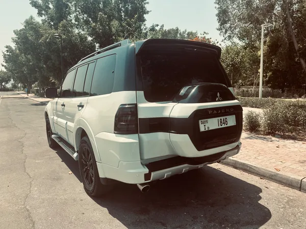 Cars for sale in uae Mitsubishi Pajero