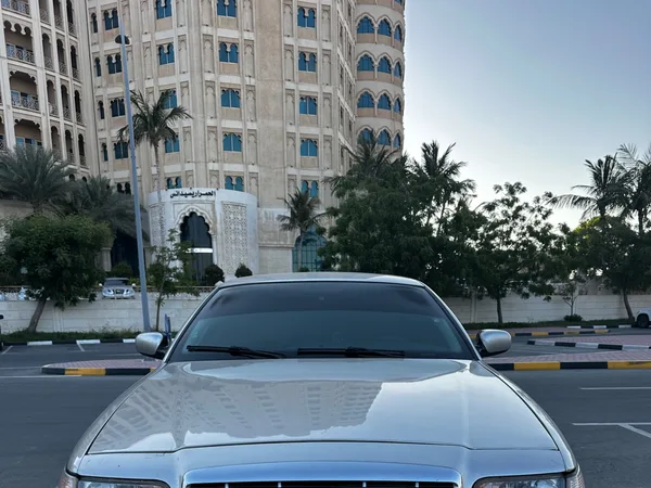 Cars for sale in uae Ford Crown Victoria