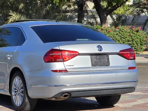 Cars for sale in uae Volkswagen Passat