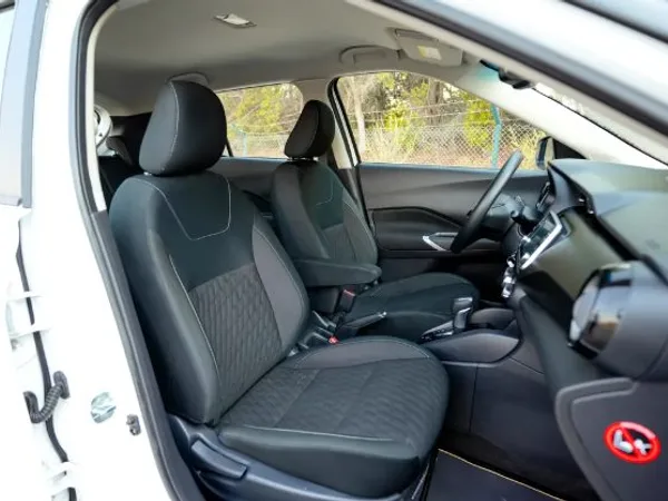 Cars for sale in uae Nissan Kicks
