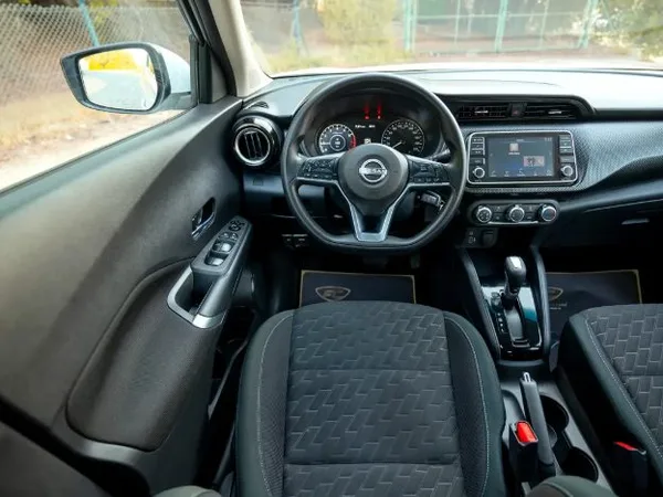 Cars for sale in uae Nissan Kicks