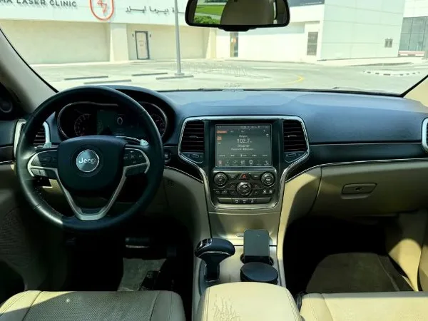 Cars for sale in uae Jeep Grand Cherokee