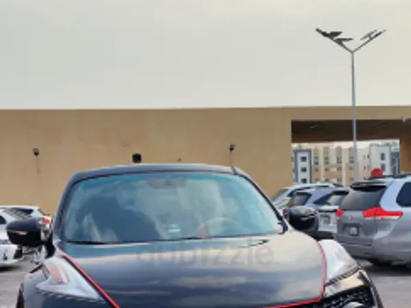Cars for sale in uae Nissan Juke