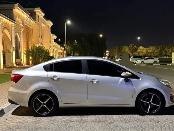 Cars for sale in uae Kia Rio