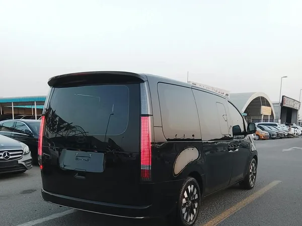 Cars for sale in uae Hyundai Staria
