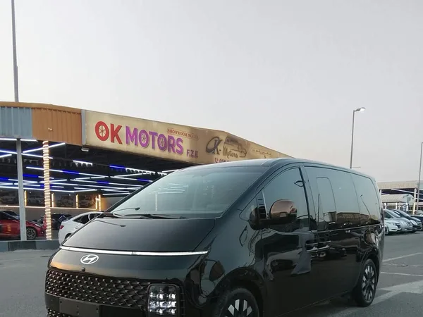 Cars for sale in uae Hyundai Staria