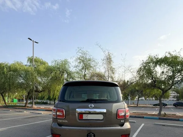 Cars for sale in uae Nissan Patrol
