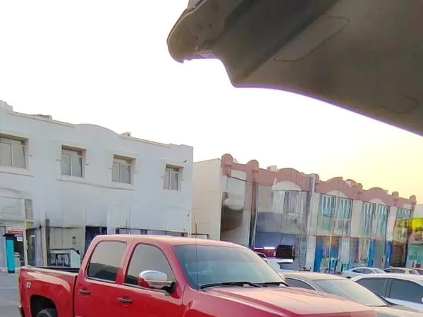 Cars for sale in uae Chervolet Silverado