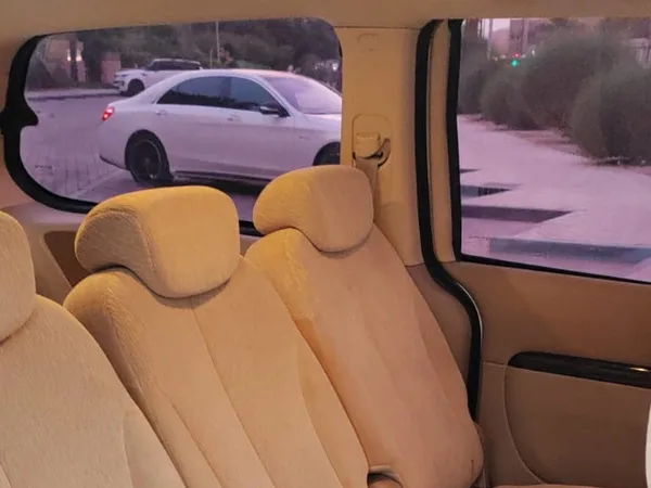 Cars for sale in uae Kia Carnival