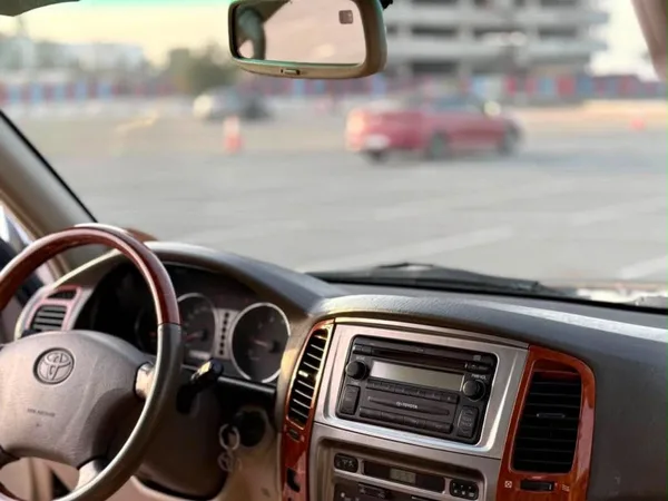 Cars for sale in uae Toyota Land Cruiser
