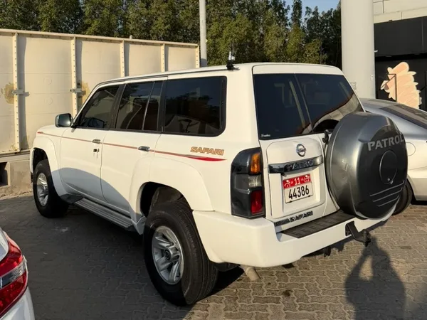 Cars for sale in uae Nissan Patrol