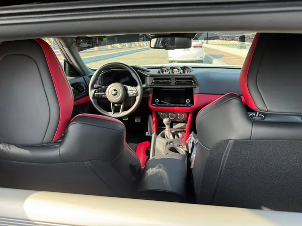 Cars for sale in uae Nissan Z