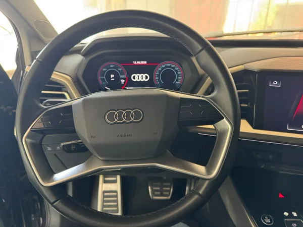Cars for sale in uae Audi E - Tron
